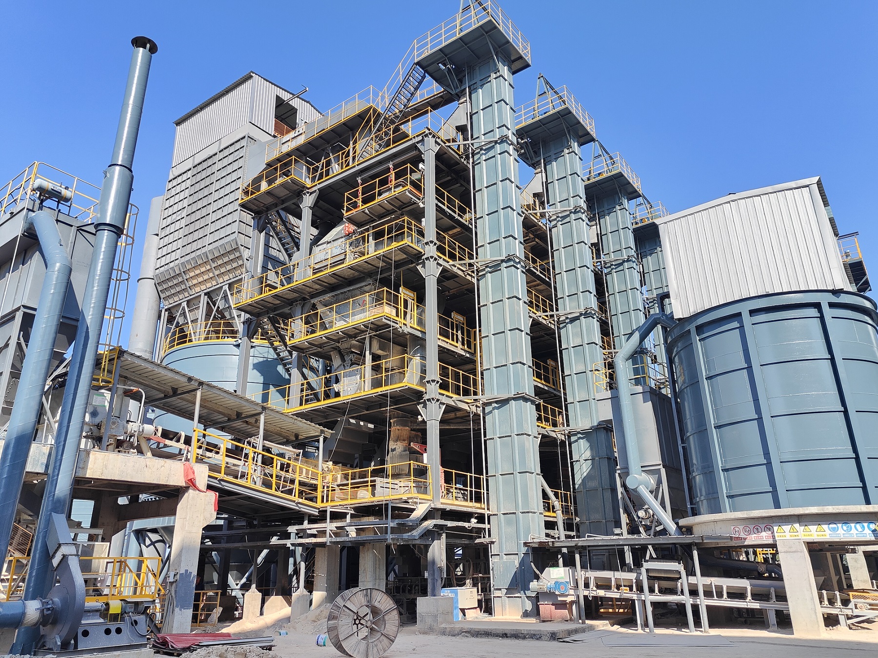 砂石行業(yè)又有“大動(dòng)作”？唐山金路干法制砂樓優(yōu)勢有哪些？